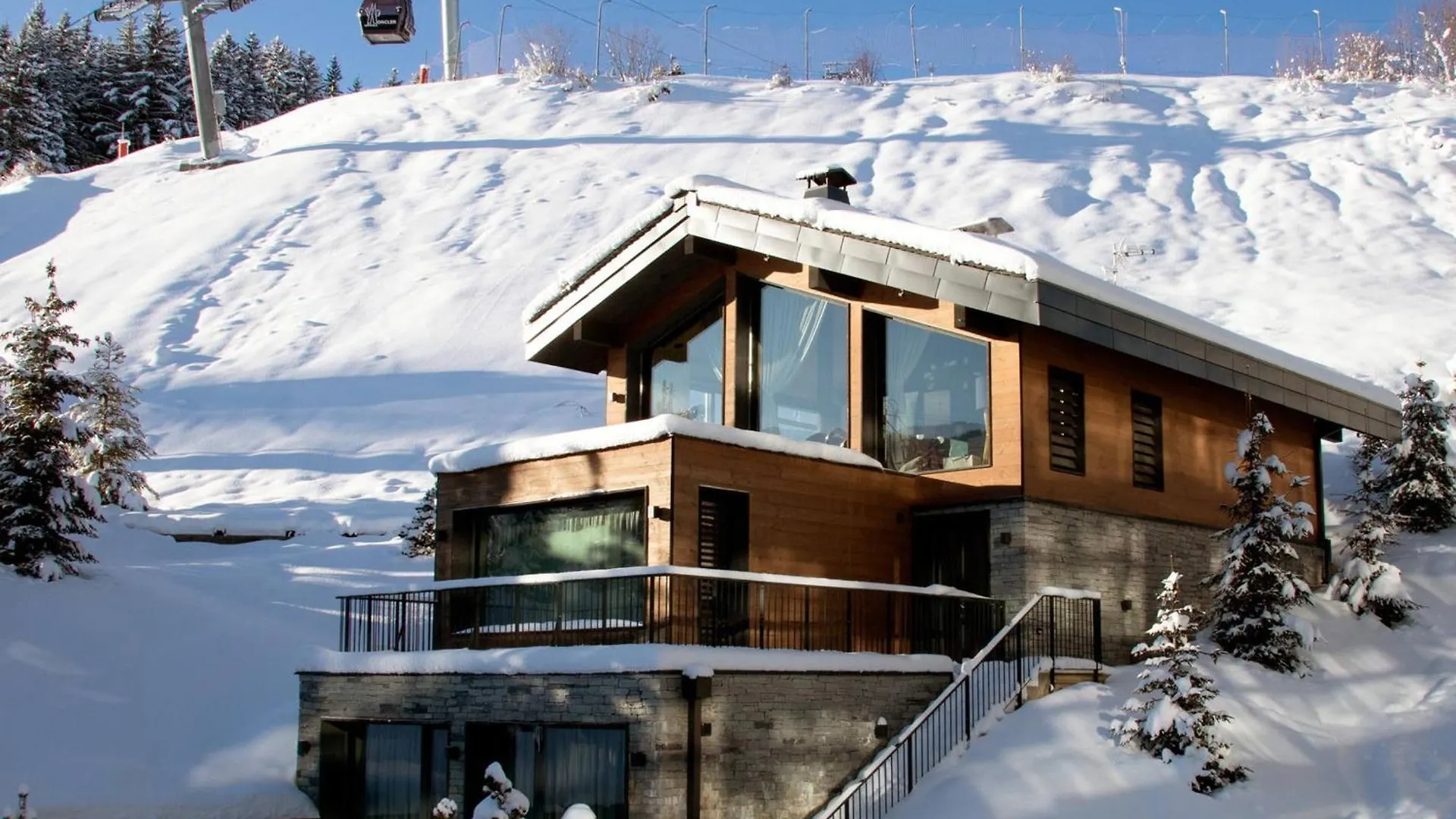 Chalet De Luxe Skis Aux Pieds Avec Spa - Courchevel - Fr-1-575-192 contacts